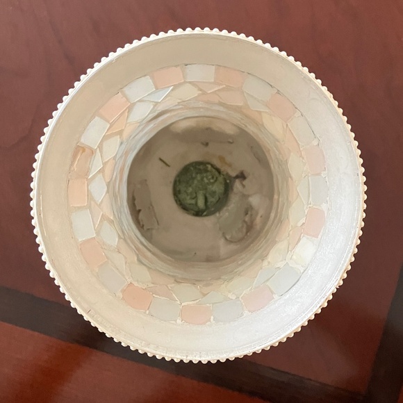 Seashell Vase - Picture 3 of 3